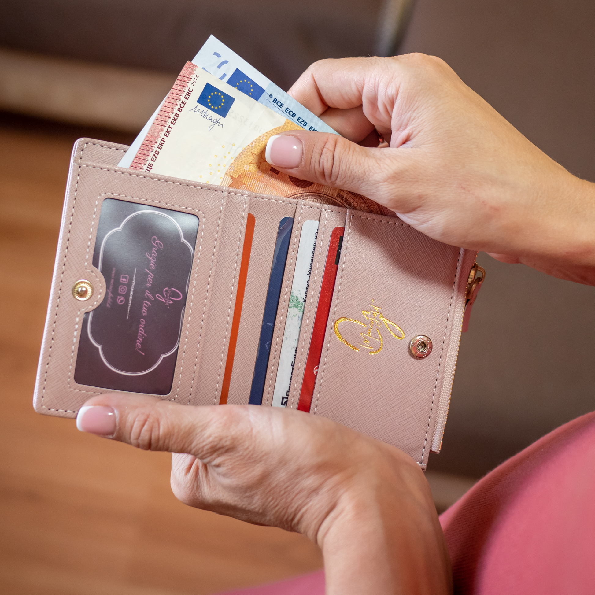 Porta carte di 2025 credito e soldi